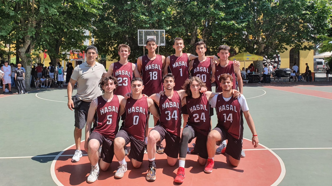 HASAL basketbol takımı Galatasaray Lisesi Spor ve Kültür festivalinde şampiyon oldu