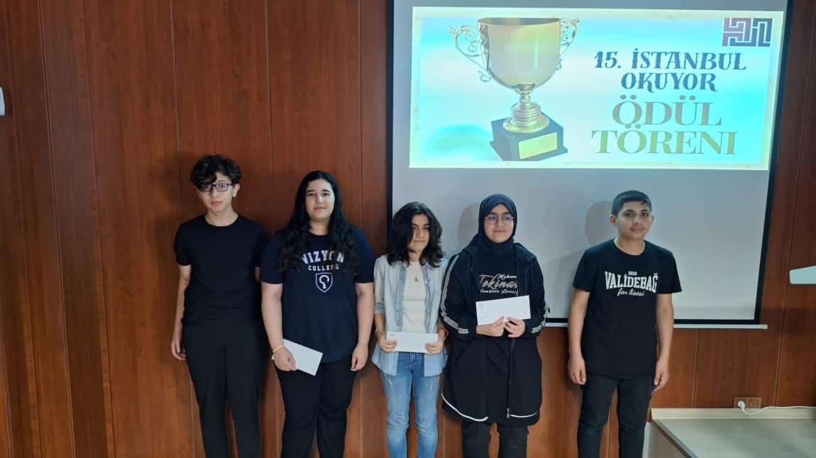 İSTANBUL OKUYOR ÖDÜL TÖRENİ